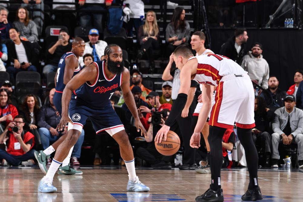 校园英雄 校园英雄