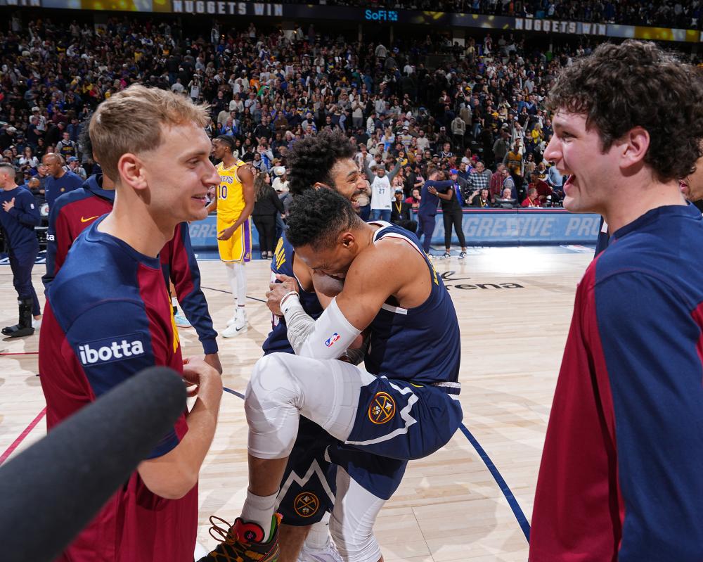 其团队与霍 其团队与霍