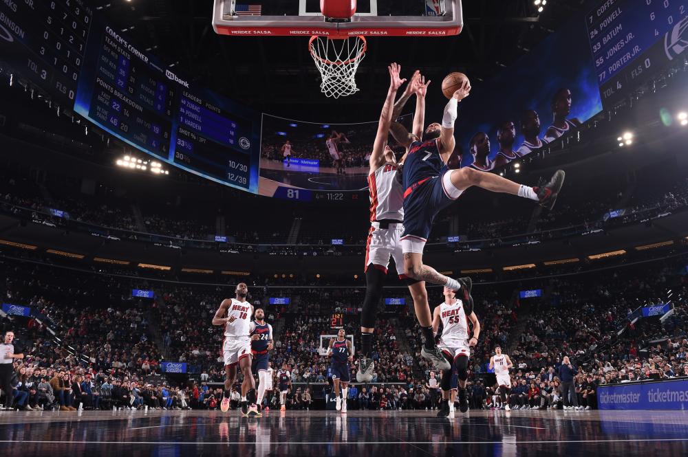 浦虽然在进 浦虽然在进